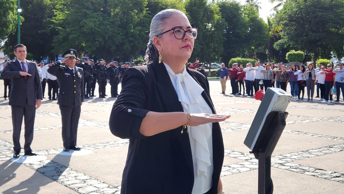 No debemos arrastrar a la Universidad en conflictos personales de funcionarios de la UAS: Graciela Domínguez