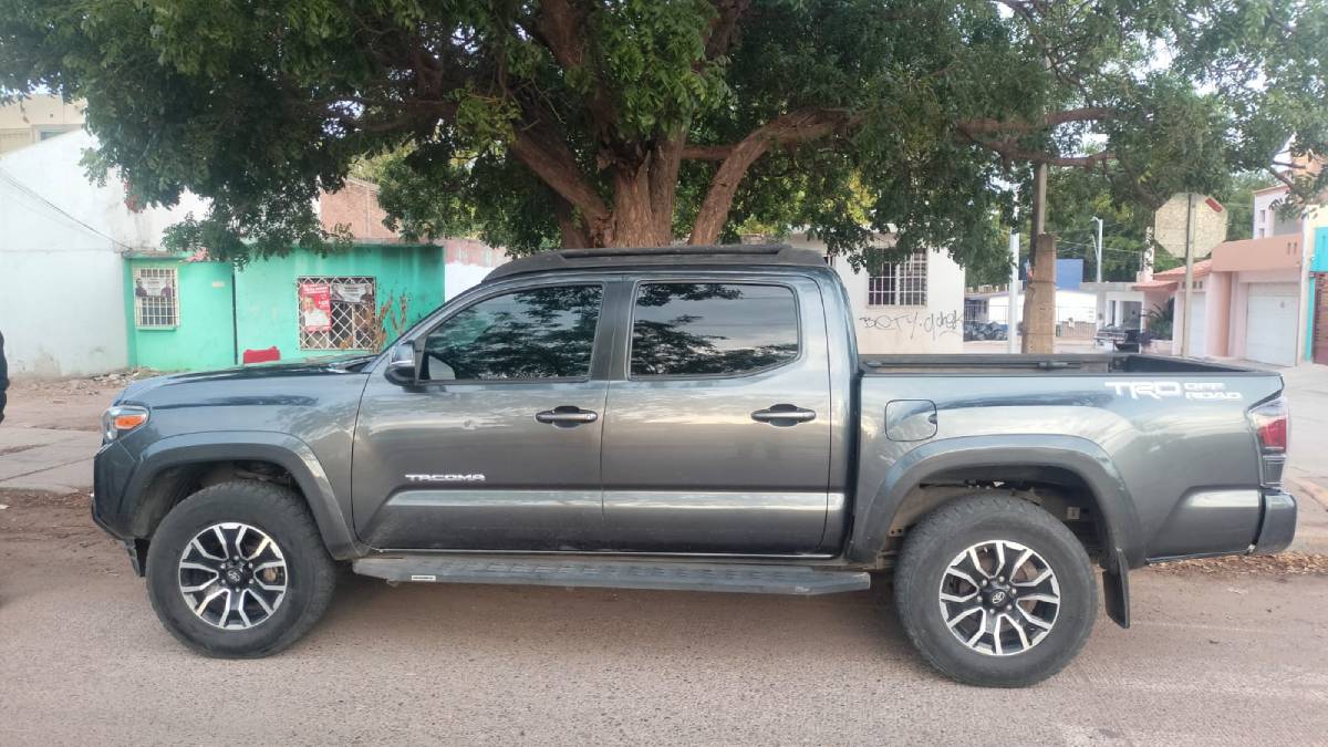 Hallan en Culiacán una Tacoma robada en Arizona, Estados Unidos