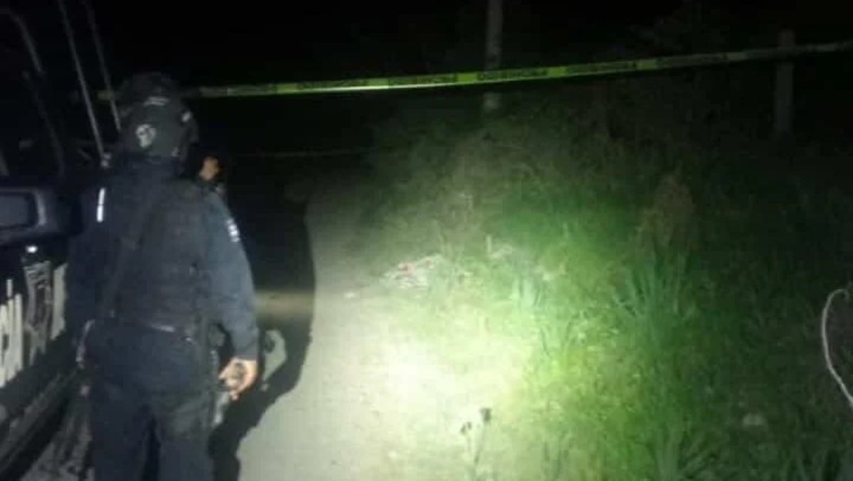 Un hombre sin vida fue localizado sobre la carretera que conduce a Matatán en Rosario