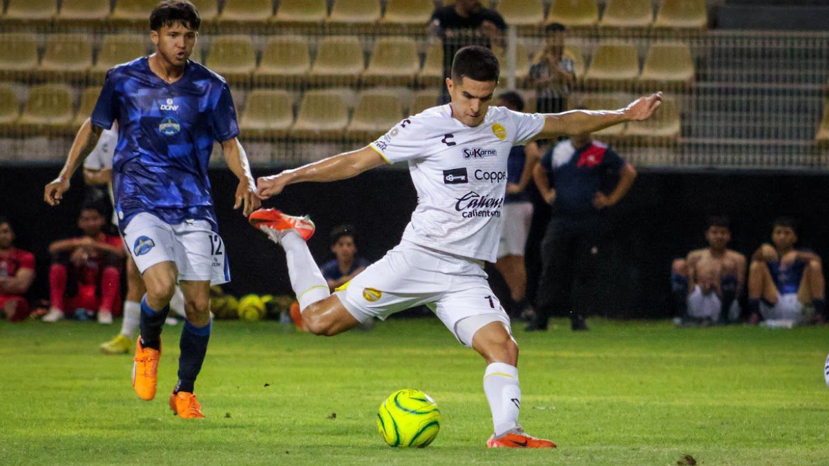Dorados derrota a Agricultores de Guasave en histórico juego amistoso