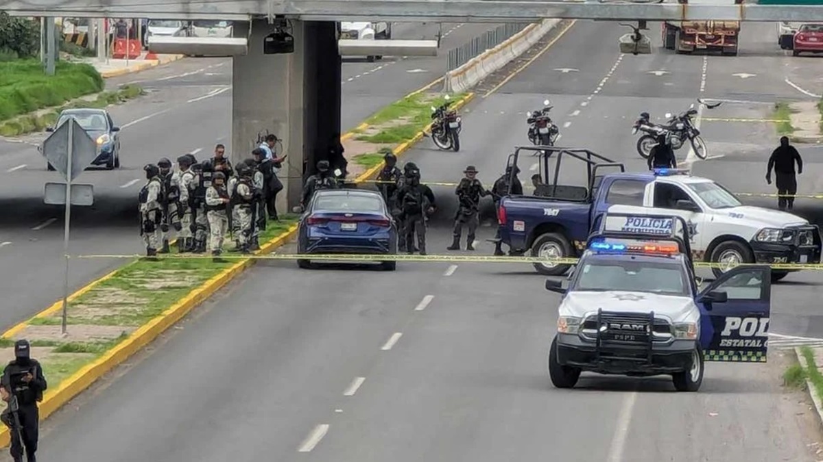 Liberación de hijo de jefe de Cártel, una de las hipótesis en asesinato de agentes en Guanajuato: AMLO