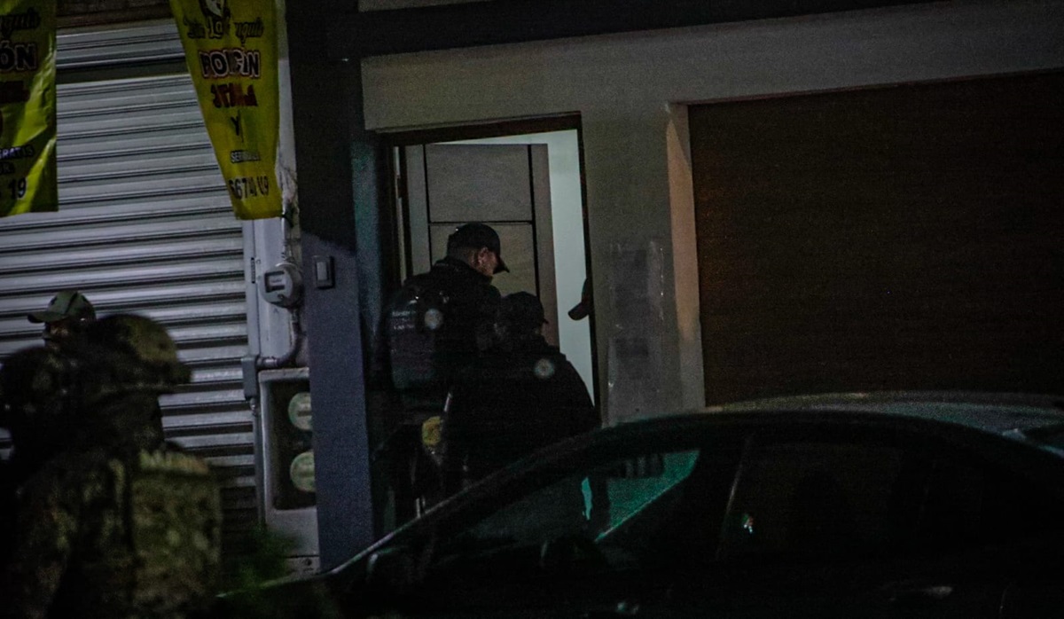¡Ahora en Alturas del Sur! Marina y FGR realizan tercer operativo en Culiacán; revientan una casa