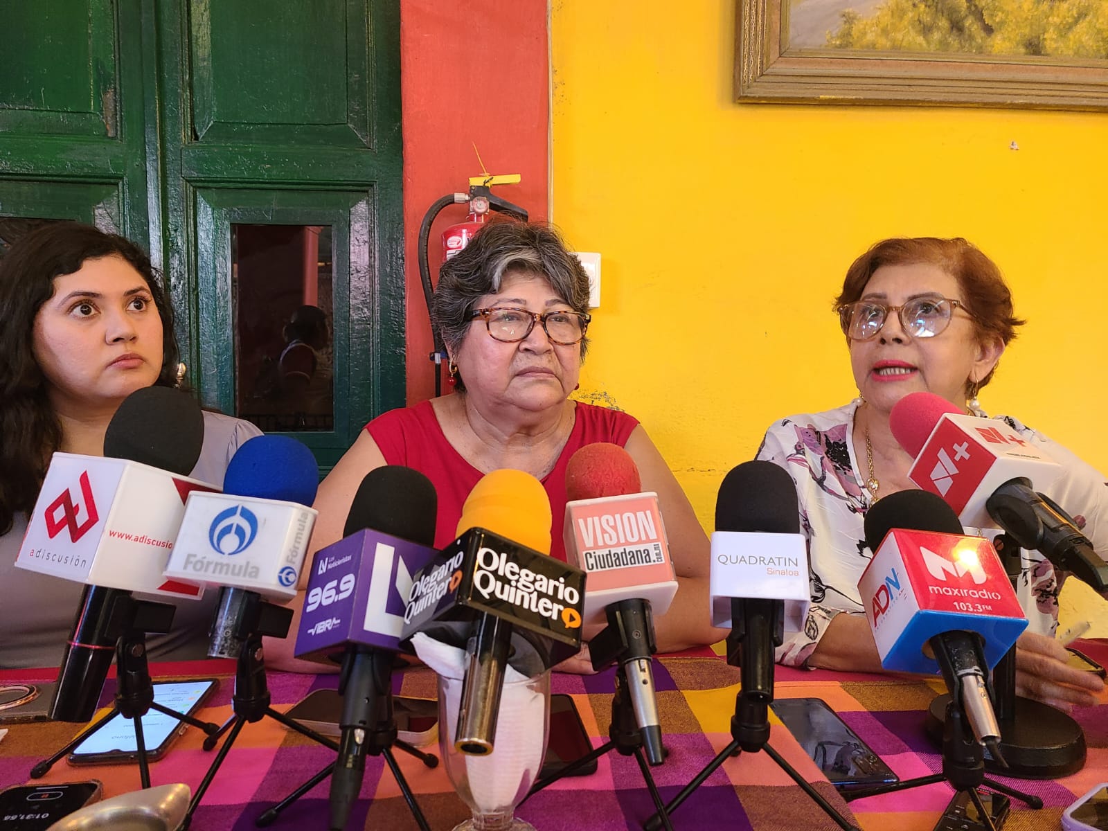 “Que regrese la democracia”; Priistas se manifiestan en contra de reelección de ‘Alito’