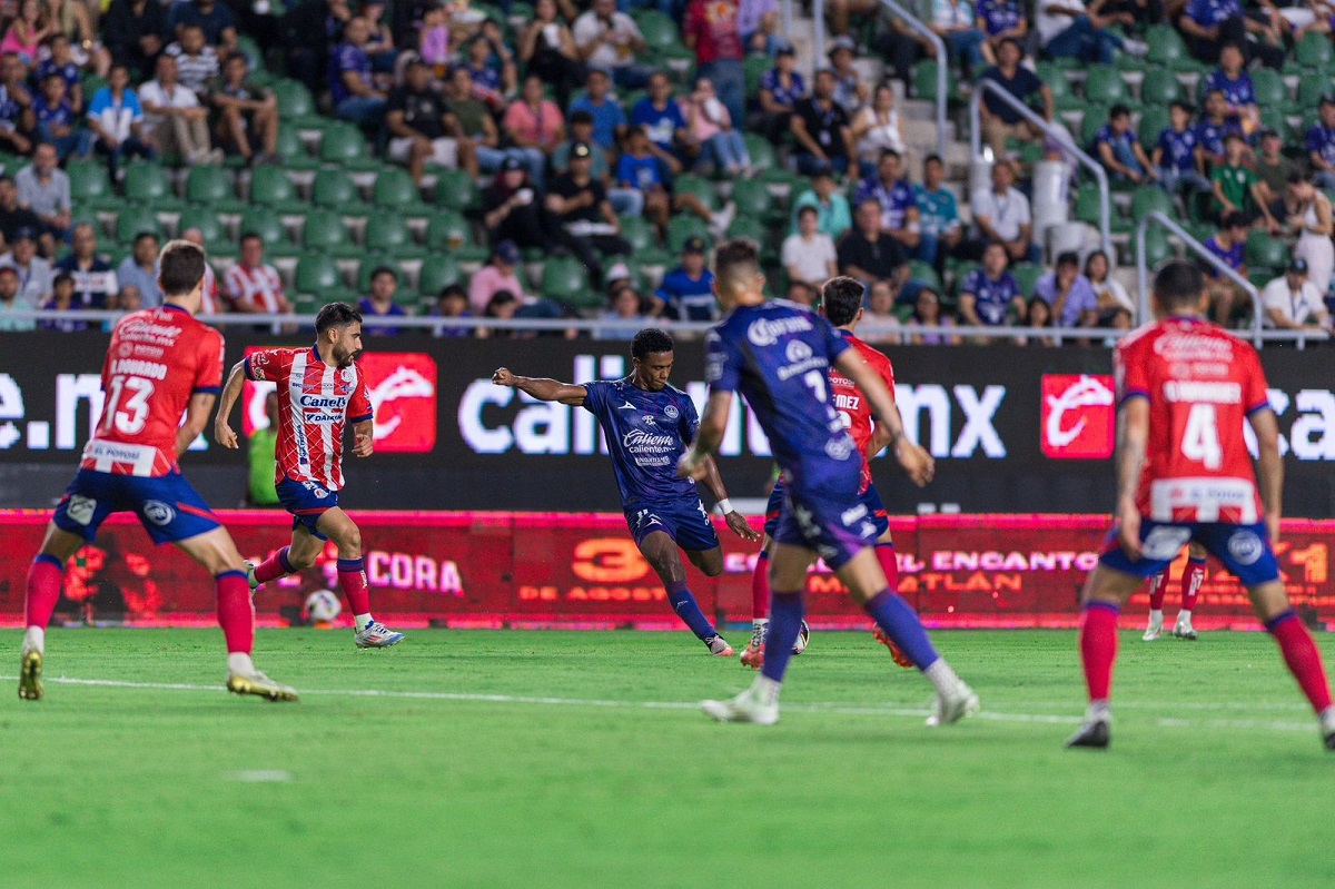Con gol de último minuto, el Mazatlán FC empata ante San Luis en El Encanto