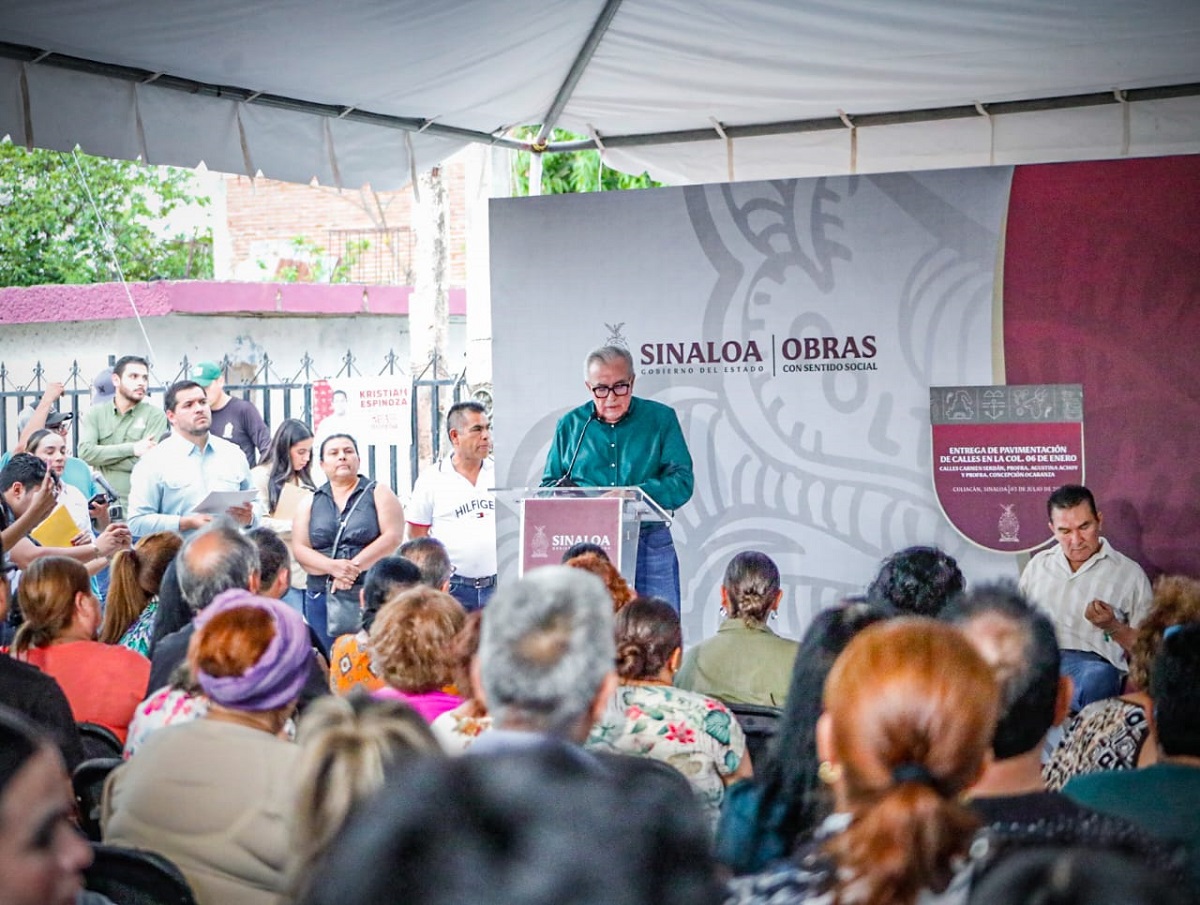 Entregan Rocha y Gámez Mendívil calles en la Ignacio Allende y El Mirador, como parte del programa obras del bienestar