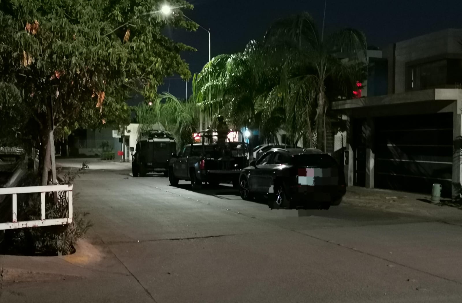 Operativos | Asegura la Marina 6 residencias, vehículos, armas y droga en Culiacán; hay 9 detenidos