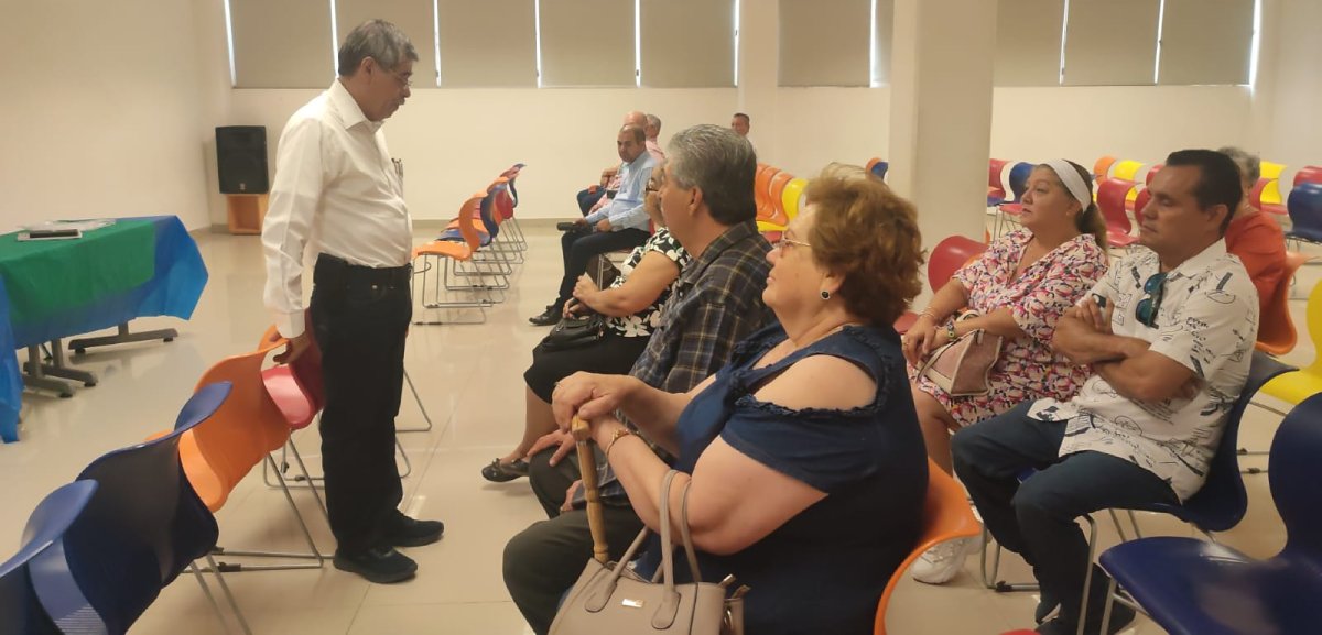 La movilización y salir a las calles da resultados, por eso volvió el profesor de ajedrez con su familia: Óscar Ochoa