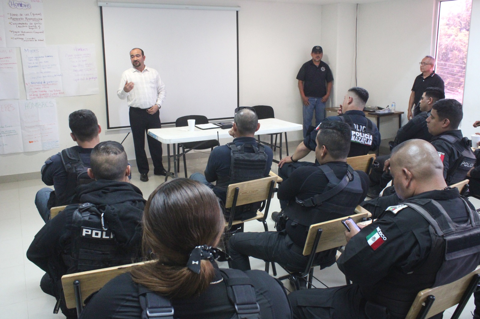Primeros 40 policías en Mazatlán vuelven a recibir cursos en derechos humanos