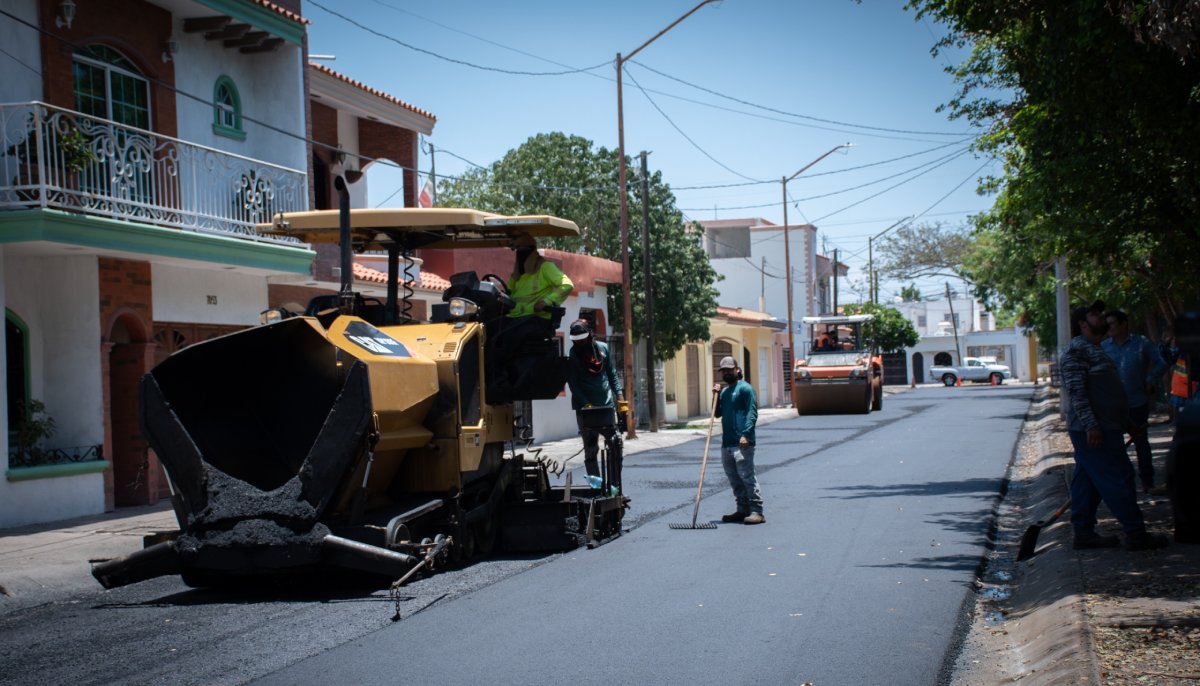 Sector Terranova en Culiacán se beneficia de reencarpetado de calles