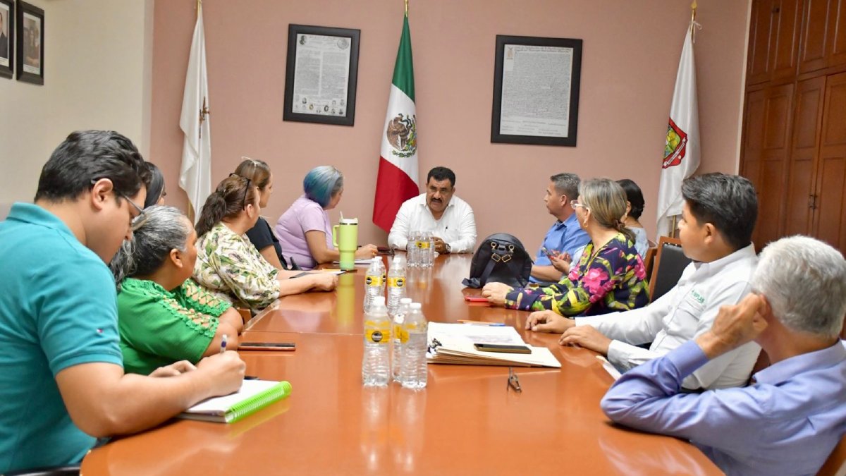Vecinos de la colonia San Marcos, en Guamúchil, con problemas para asegurar la tenencia de sus terrenos