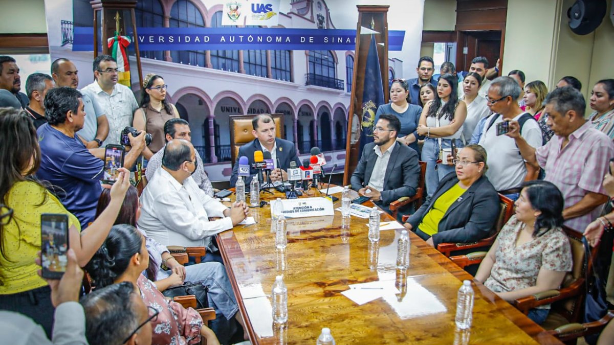 UAS anuncia reacreditaciones de programas académicos y lanza convocatoria para especialidades de enfermería