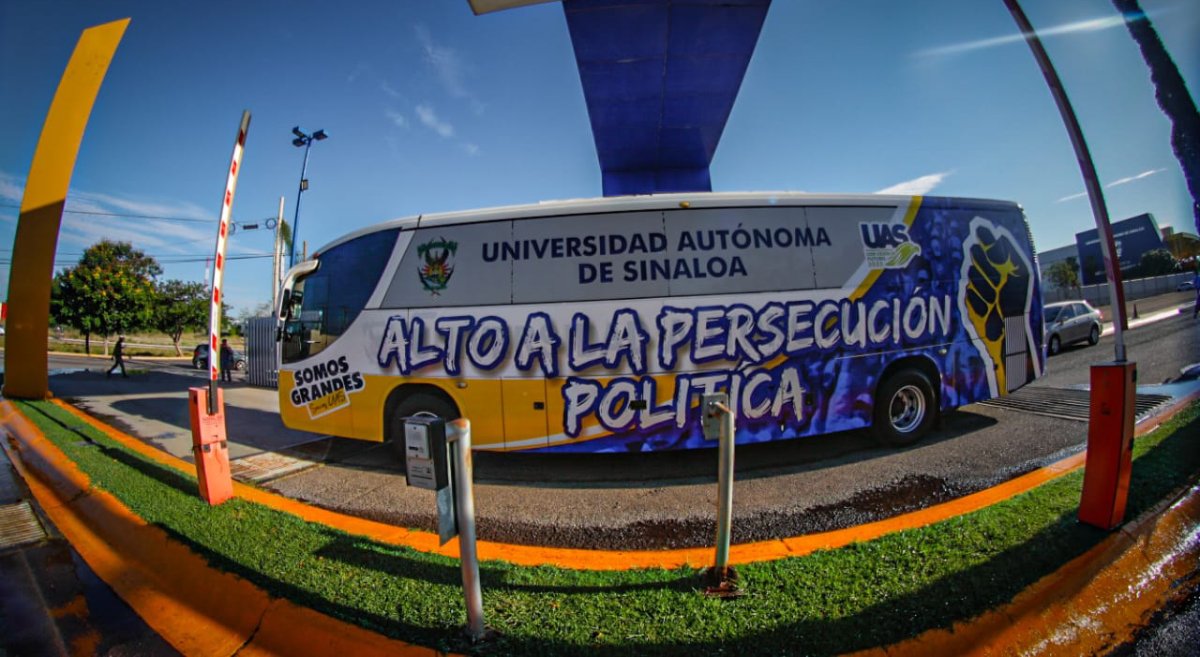 Sale caravana de la UAS rumbo a la Ciudad de México; se manifestarán en el zócalo