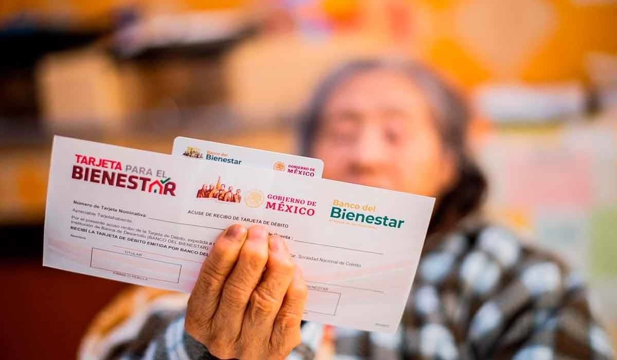 Mexicanos adultos mayores migrantes también tienen derecho a pensión del Bienestar: AMLO