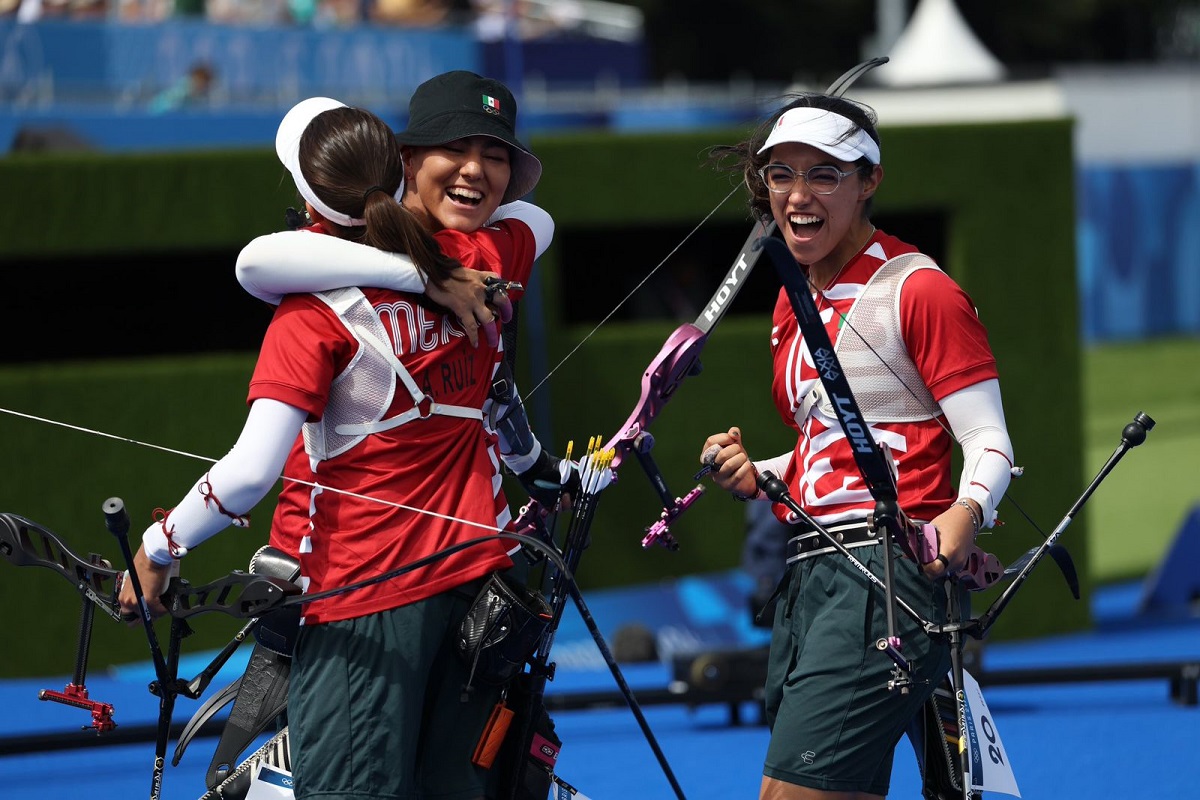 México clasifica a semifinales en tiro con arco femenil de París 2024