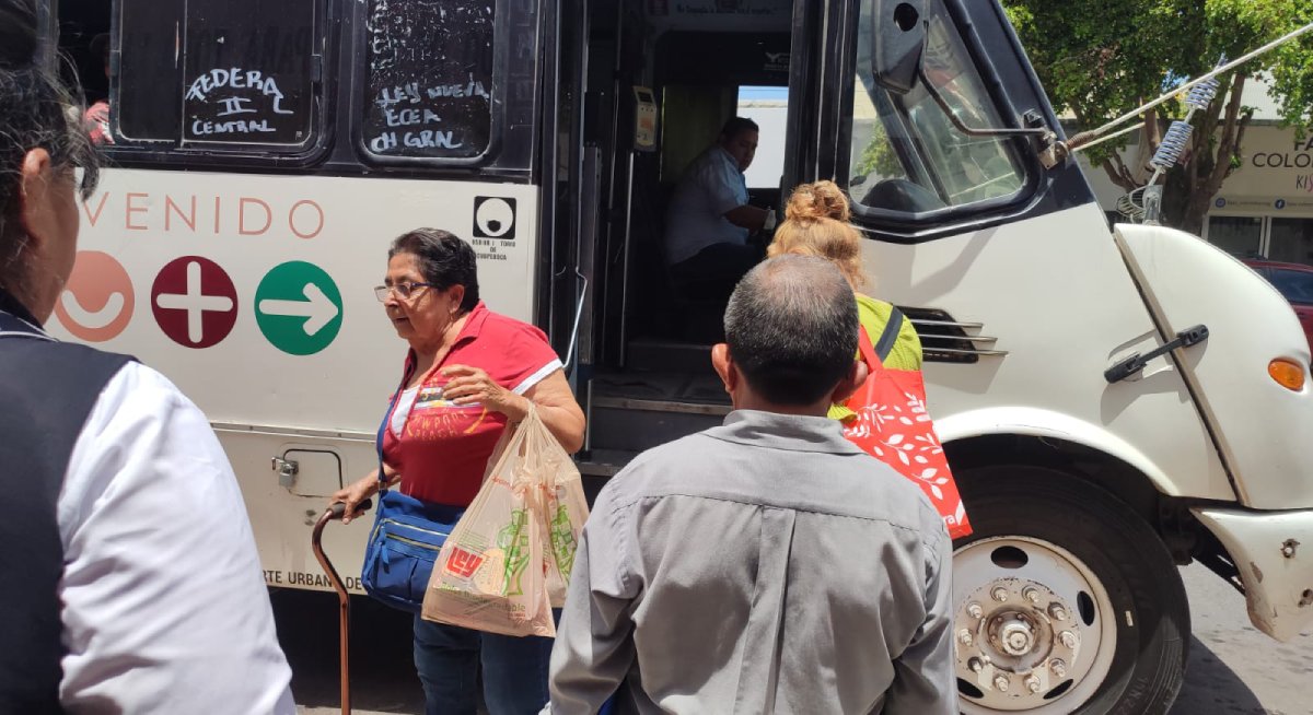 Al 60% operan unidades del Transporte Urbano en Guasave; ausencia de estudiantes les pega: López