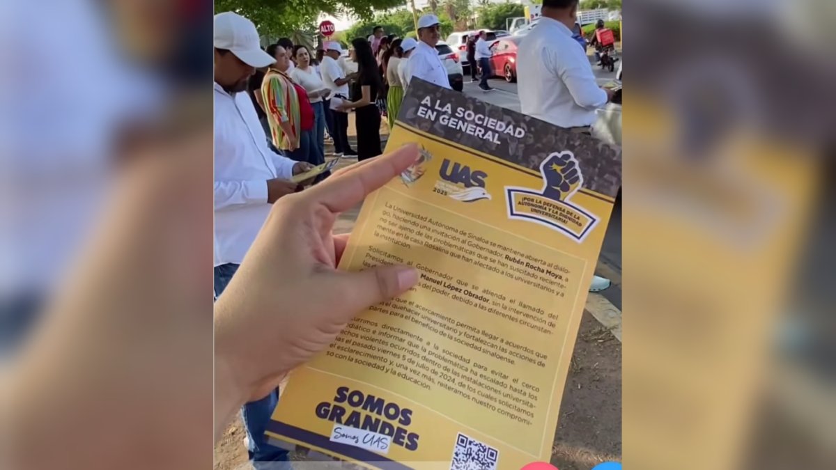 UAS regresa a las calles, se manifiestan y entregan volantes en Sinaloa