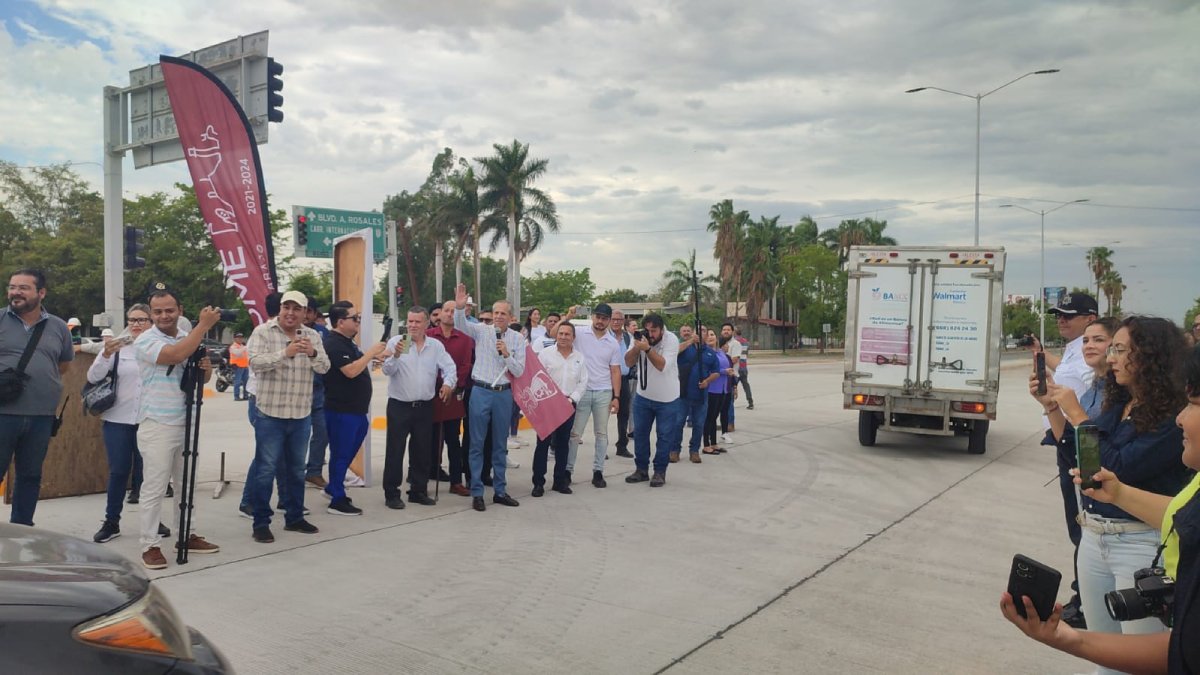 Alcalde de Ahome da banderazo a carriles centrales del bulevar Adolfo López Mateos