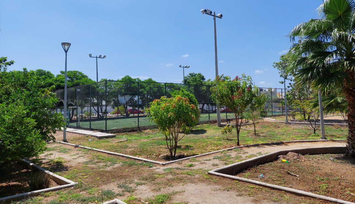 Levantan la voz vecinos de ampliación Viñedos en Los Mochis; exigen alumbrado público