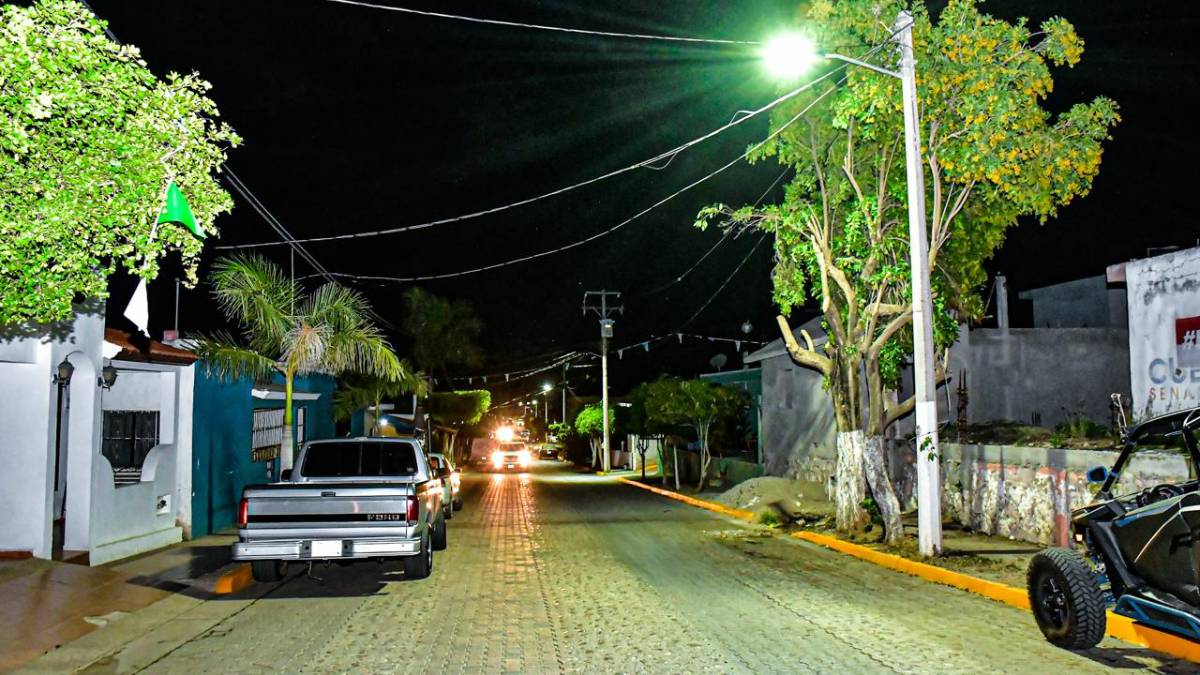 ¡Se hizo la luz! Gobierno de Mazatlán ilumina El Habal, Pochotes, Colima, La Mora, Cocotal y San Pablo