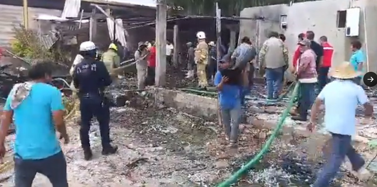Video | Explota polvorín en vivienda de Oaxaca, hay una persona herida