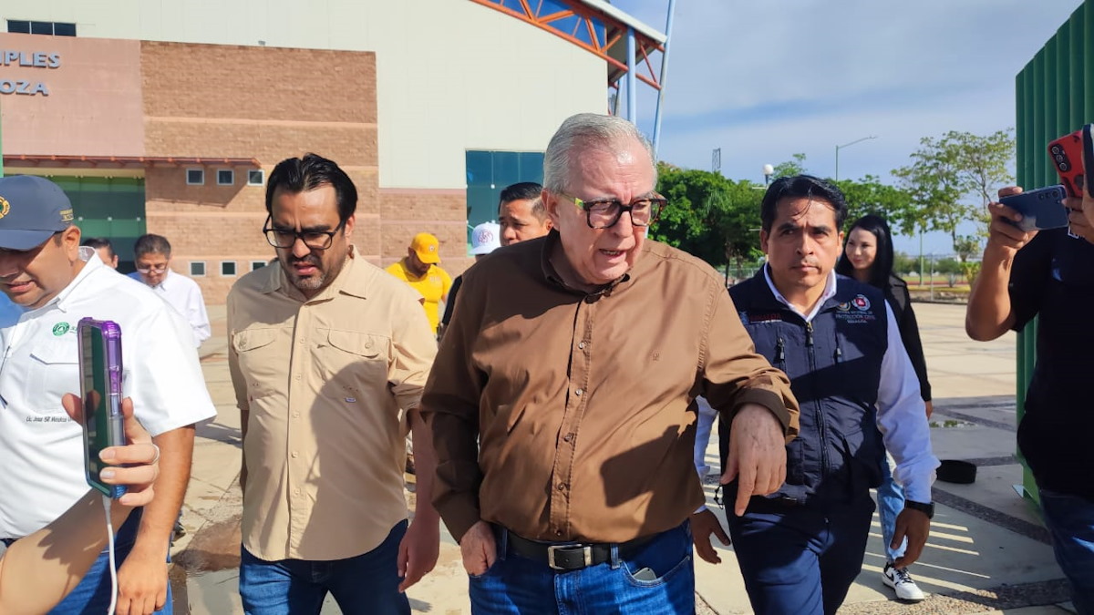 ‘Hoy mismo se clausura’: Rocha tras incendio en planta de gas LP en Culiacán
