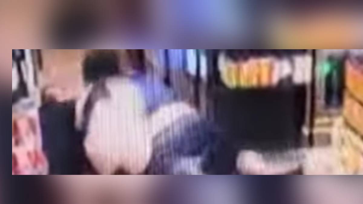 Video: Niña de 8 años salva a su papá golpeando a un ladrón con un bate