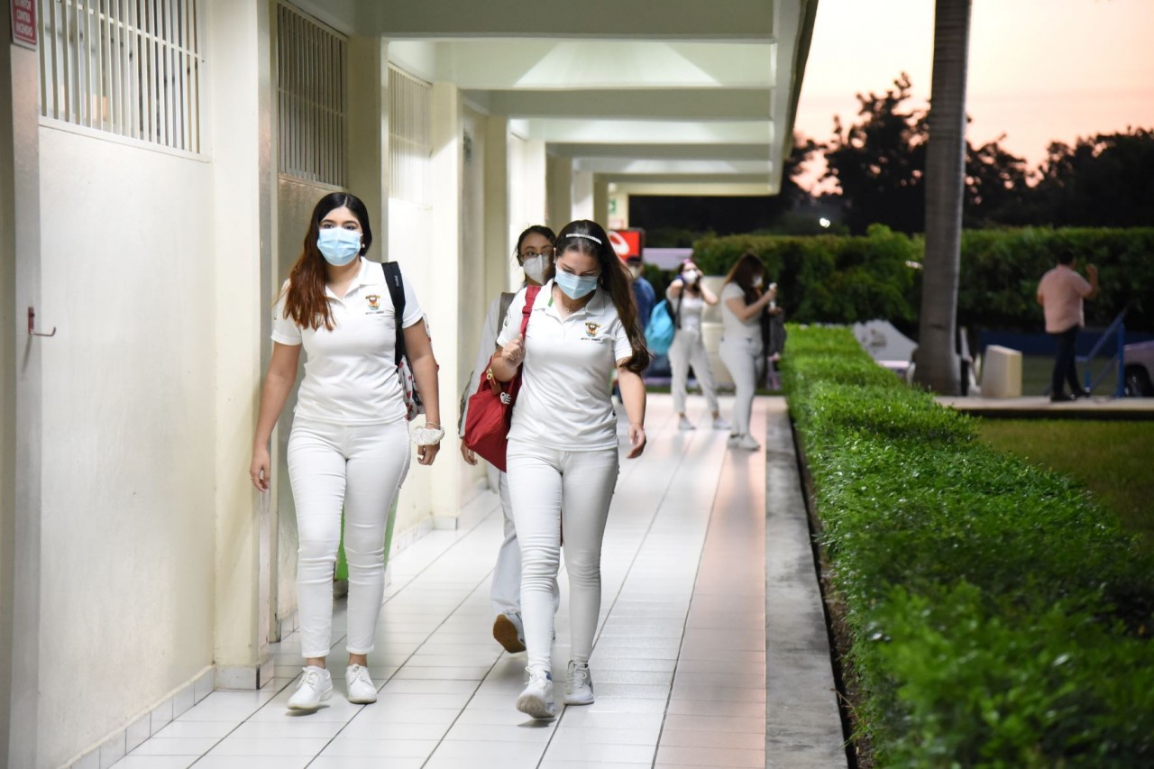 ¡En la UAS entran todos! Abren 650 nuevos espacios en Grupo A para Medicina y 100 en Fisioterapia
