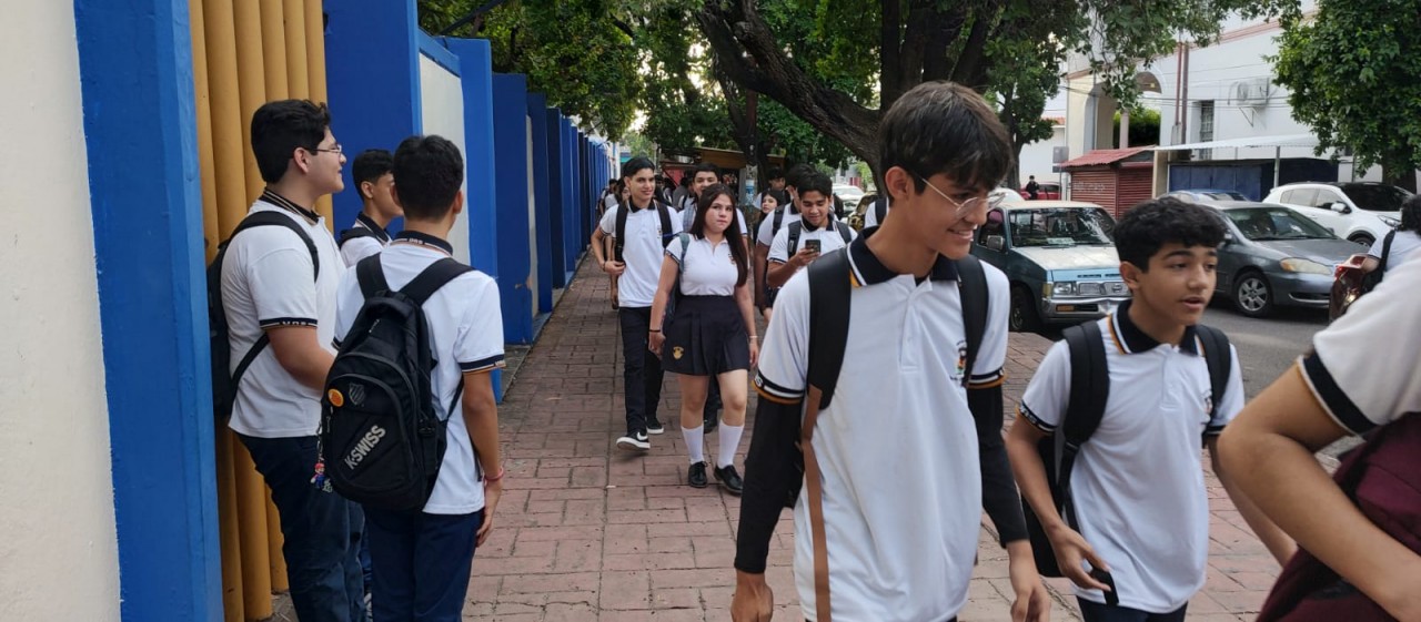¡En la UAS entran todos! Hoy regresan 62 mil estudiantes de bachillerato y poco más de 80 mil de licenciatura