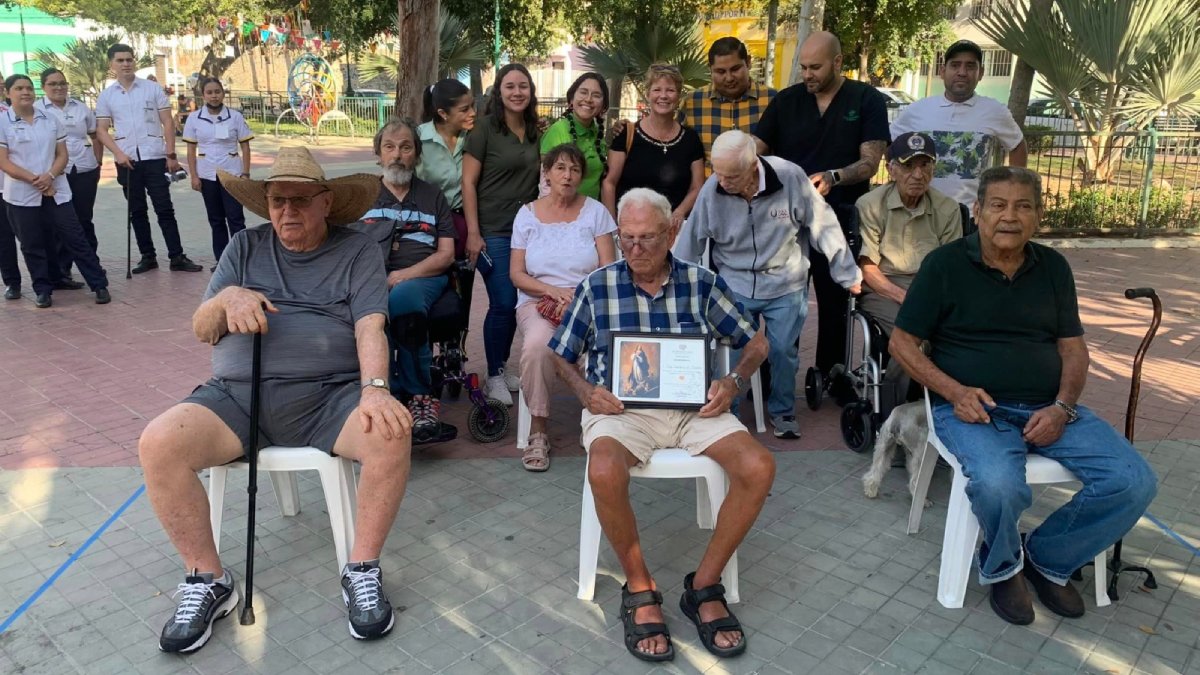 Celebra a los abuelos con el corazón, es la invitación de Vibra Radio y La Komaye en Mazatlán