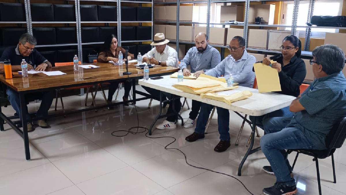 ¡Adiós baches! En Guasave se proyecta inversión millonaria en pavimentos y bacheos; Obras Pública inicia licitaciones