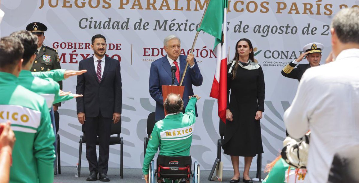 AMLO abandera a la delegación mexicana rumbo a los Juegos Paralímpicos París 2024