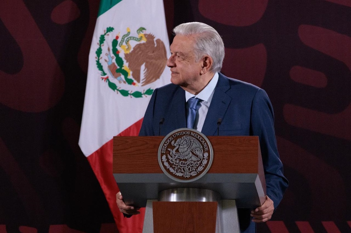 ‘Hay cuando menos dos versiones’: AMLO sobre muerte de Cuén