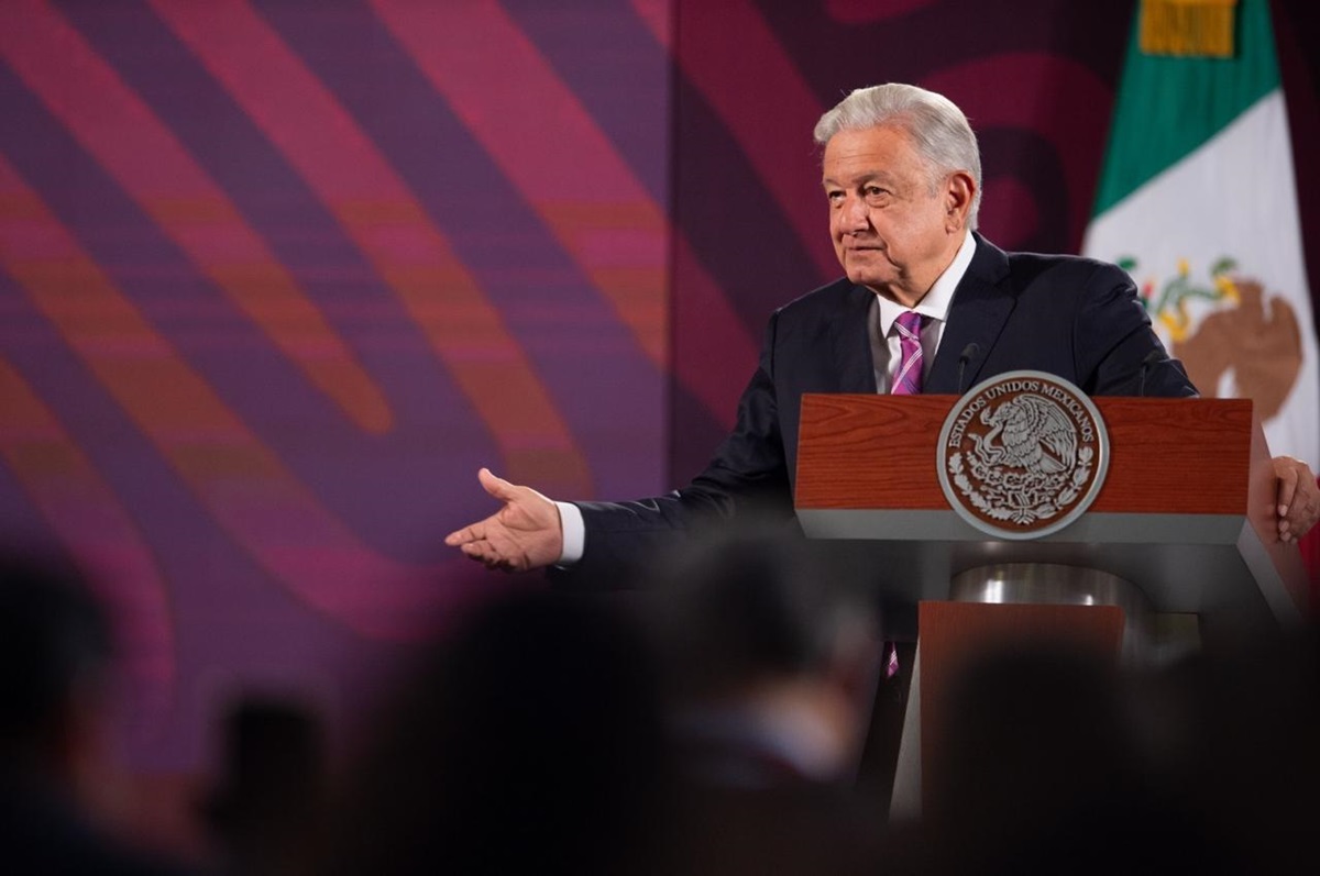 ‘Fíjense lo descarado’, arremete AMLO contra el CCE por peticiones a las autoridades electorales