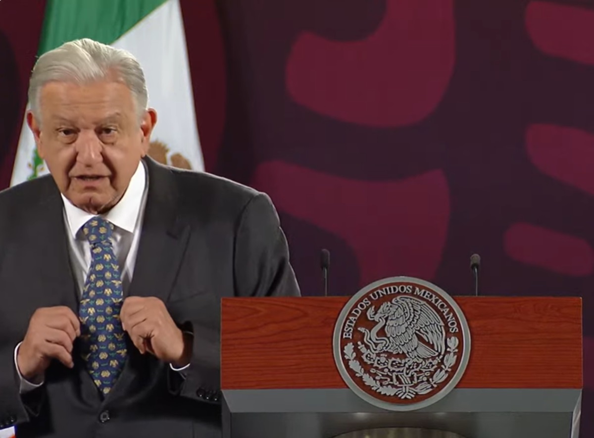 Video: “Es un honor estar con Obrador” corean youtubers en conferencia ‘mañanera’