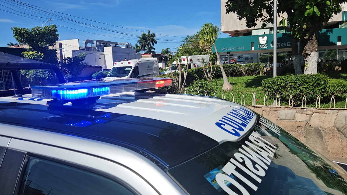 En una Amarok blanca viajaban los gatilleros que atentaron contra el tránsito de Culiacán