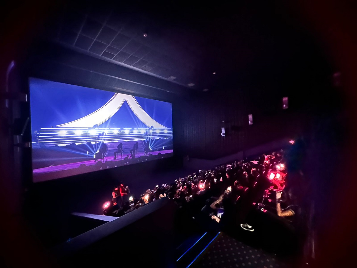 Inundan de ‘blink’ cines de Mazatlán con la ‘Blackpinkmanía’