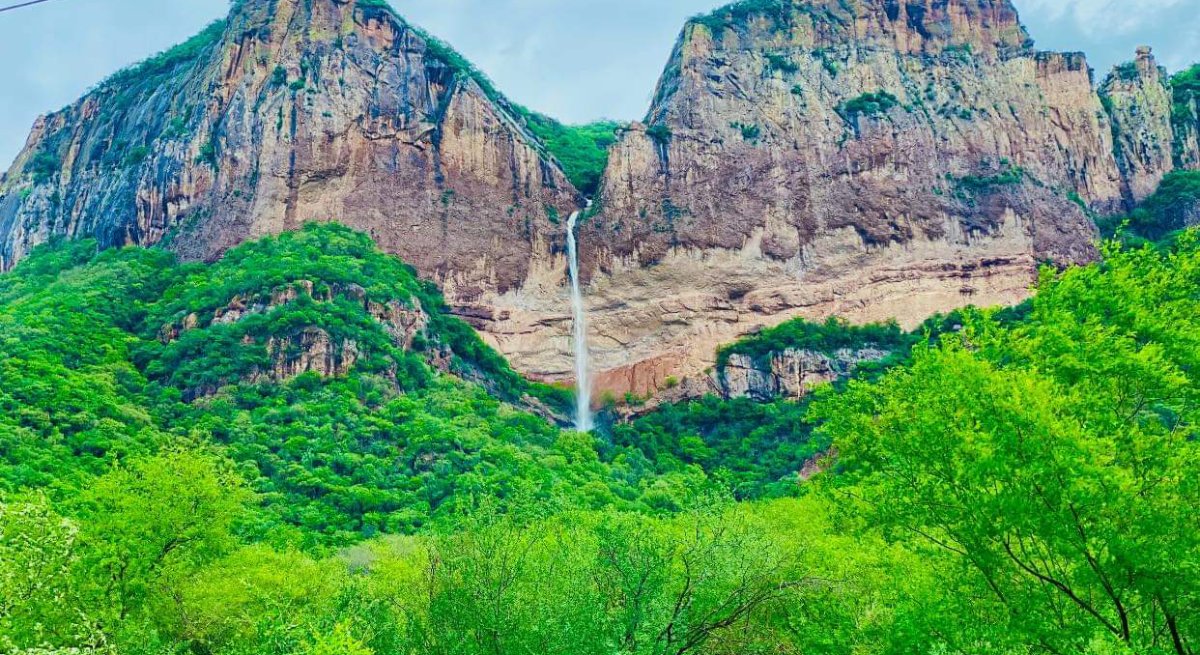 Para evitar riesgos es importante visitar la Cascada de El Salto en Choix con guías turísticas: Director de Turismo