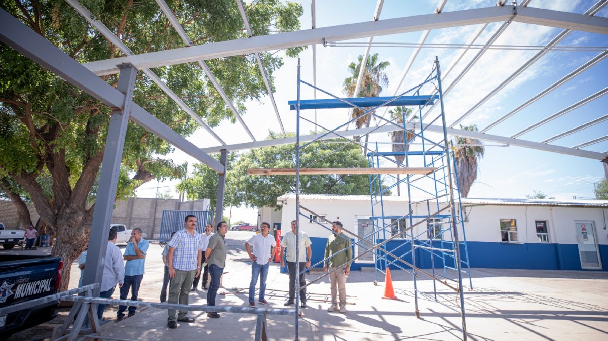 ¡Para el sol y la lluvia! Policías ya tendrán techumbre, invierte el municipio 884 mil pesos en obra