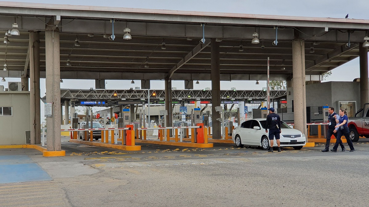 Frontera: Atajan contrabando de fentanilo y metanfetamina de automovilista mexicano y otro estadounidense