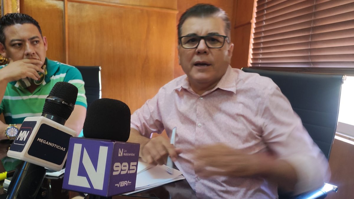 ‘Se hacen patos y mensos’; molesto Édgar González con CFE ante apagones y estudio de nuevo alumbrado LED