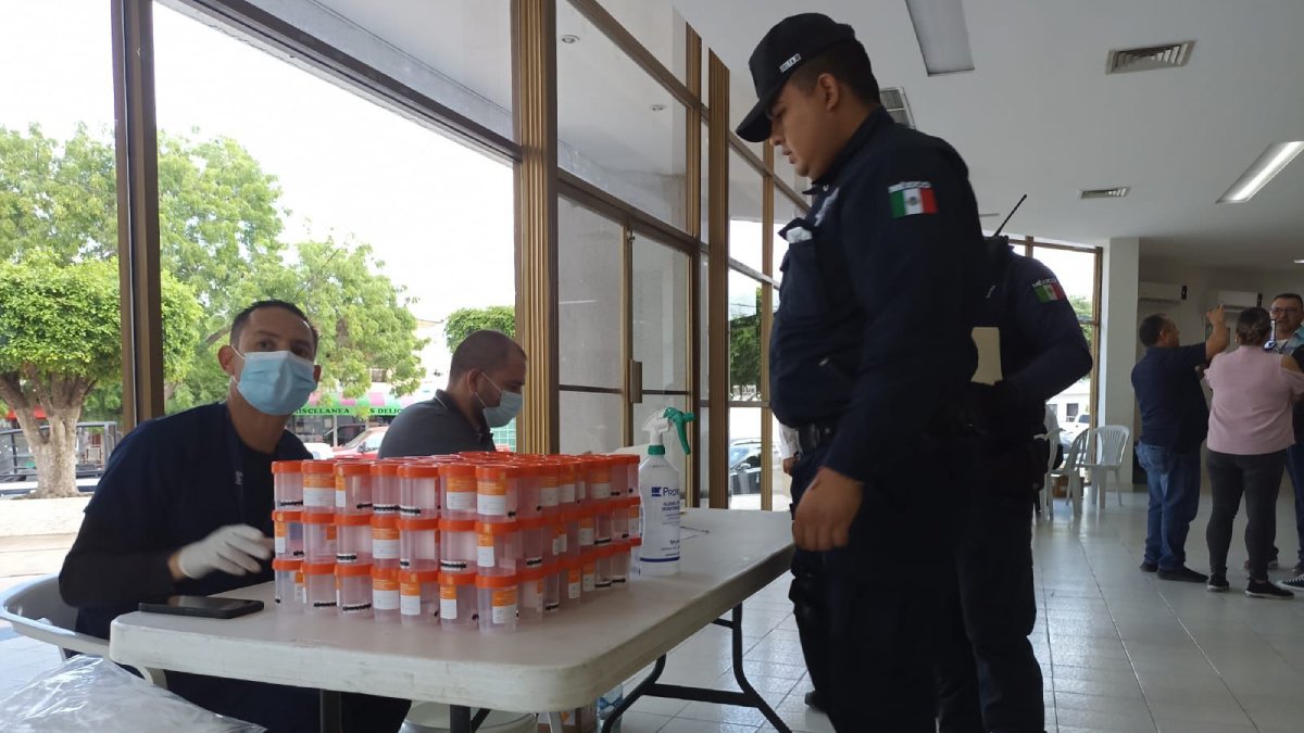 Realizan sorpresivo examen toxicológico a elementos de DSPyTM de Salvador Alvarado