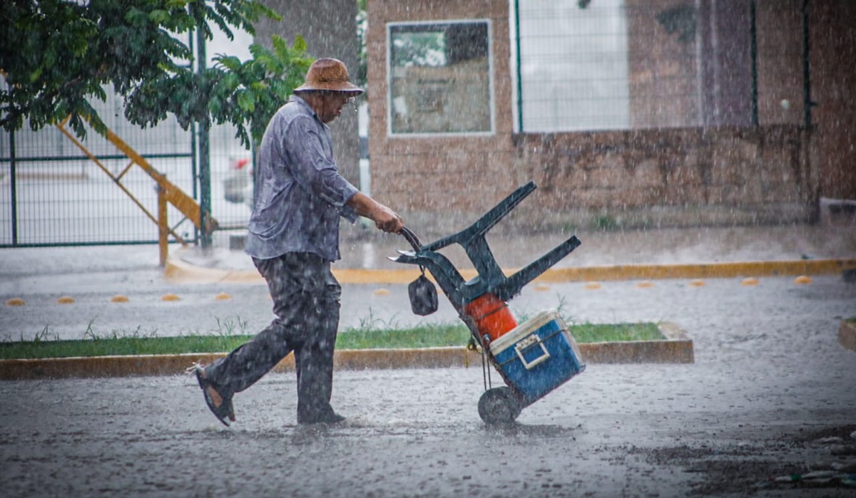 Primeras lluvias para Sinaloa podrían llegar con la formación de “Alvin” a finales de mayo o principios de junio: Meteorólogo