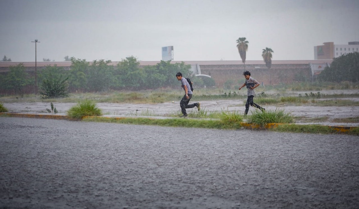 ¡No te descuides! Continuará el fin de semana con lluvias fuertes y descargas eléctricas en el país