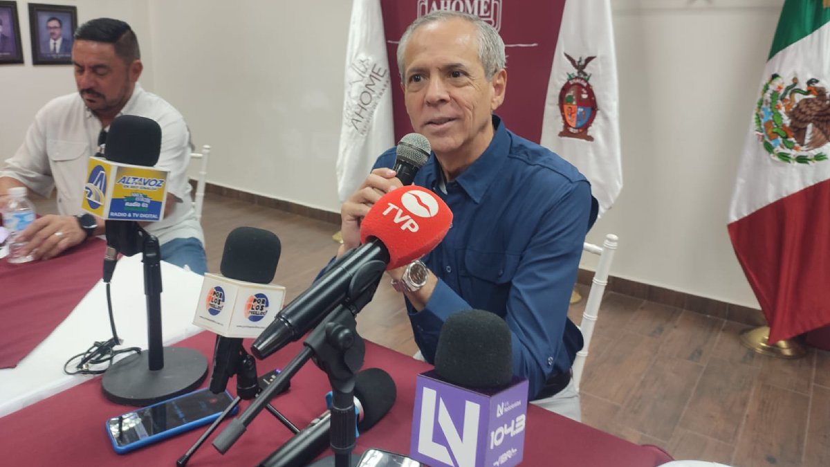 Pide alcalde de Ahome comprensión a gente de El Colorado, ya que no hay agua en los canales para potabilizarla