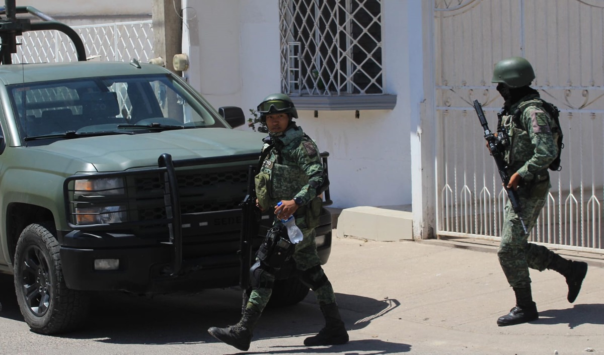 Sedena ‘revienta’ más domicilios en Culiacán