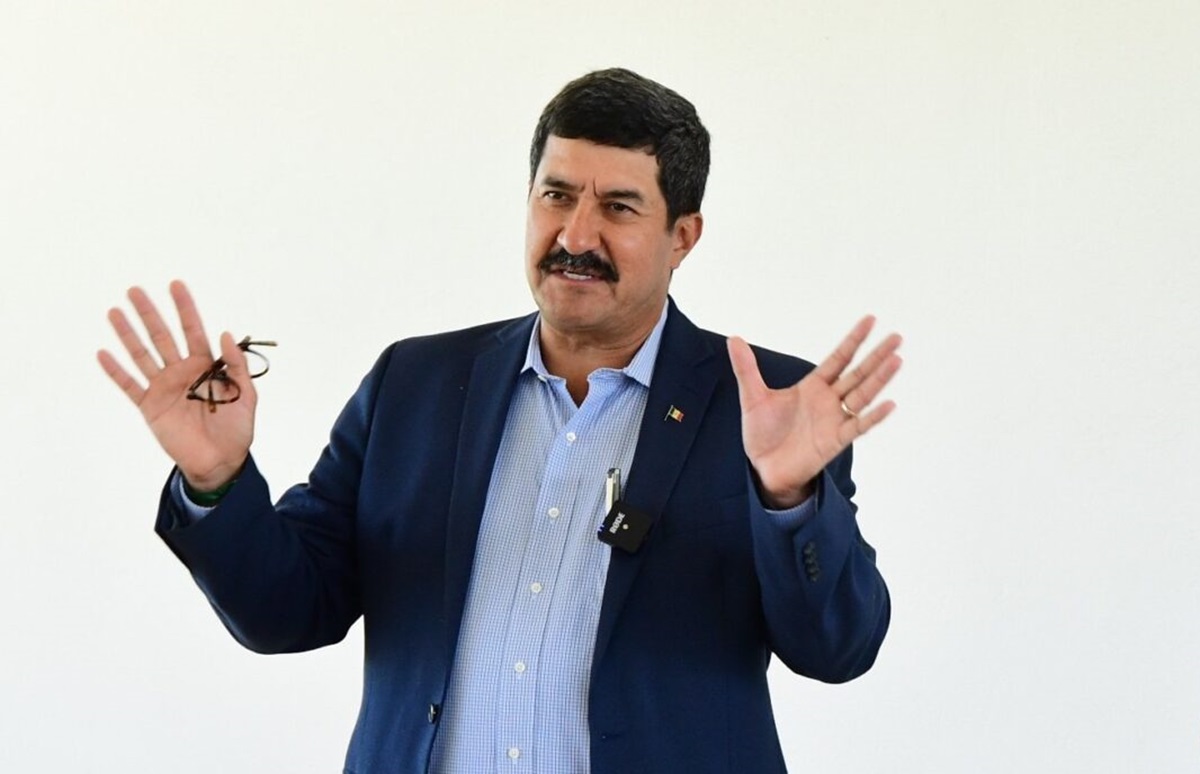 ¿Lo detuvieron? Senado es notificado de la orden de aprehensión de Javier Corral