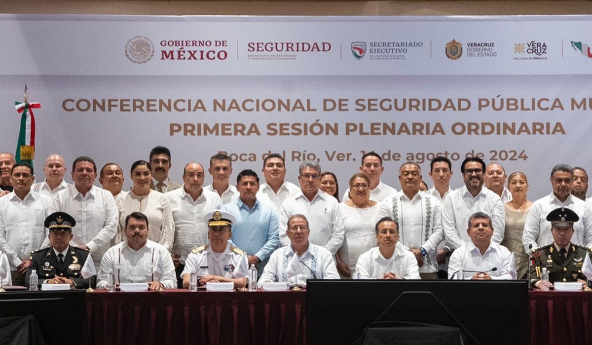 Participa Juan de Dios Gámez en la Conferencia Nacional de Seguridad Pública Municipal, en Veracruz
