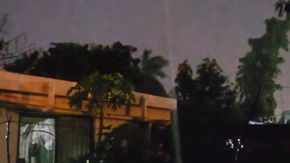 Llegó el agua a Guasave y Sinaloa municipio; llueve con truenos y relámpagos