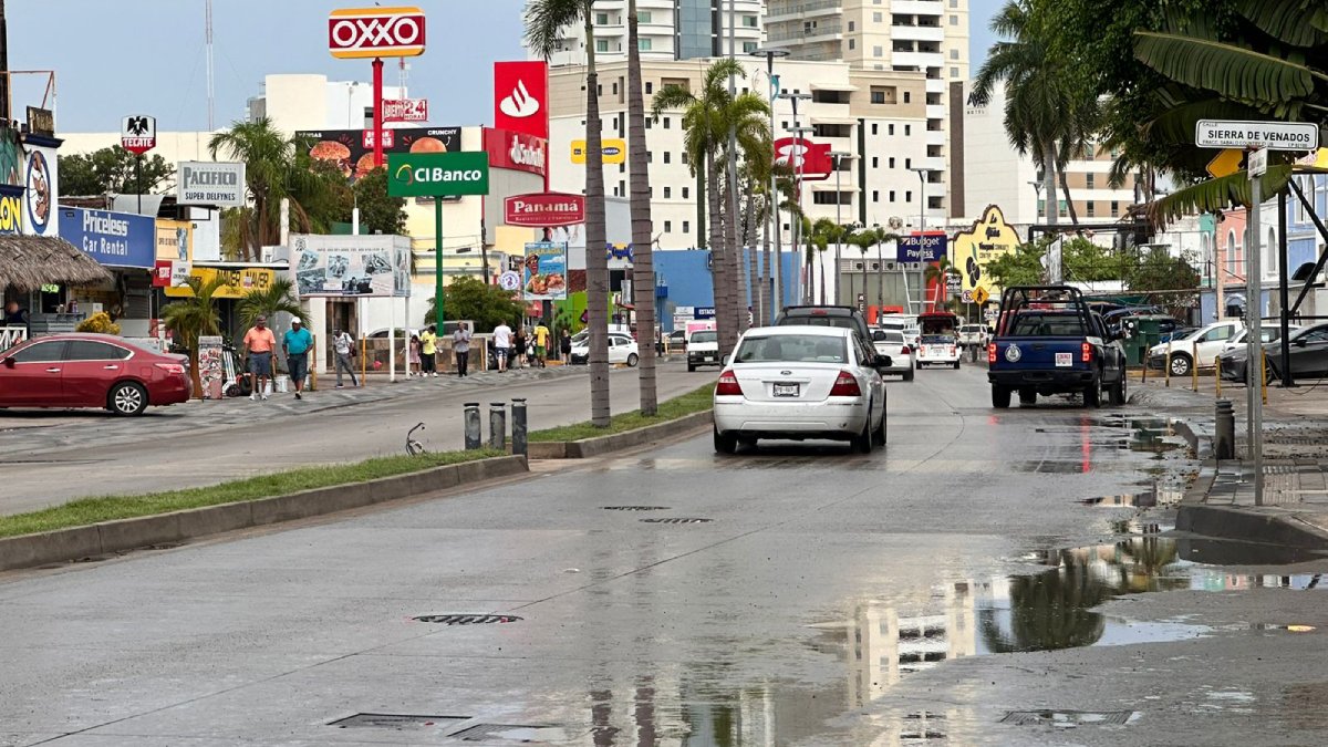 Acumulado de 26.8 mm de lluvia en la madrugada deja mínimos reportes en Mazatlán