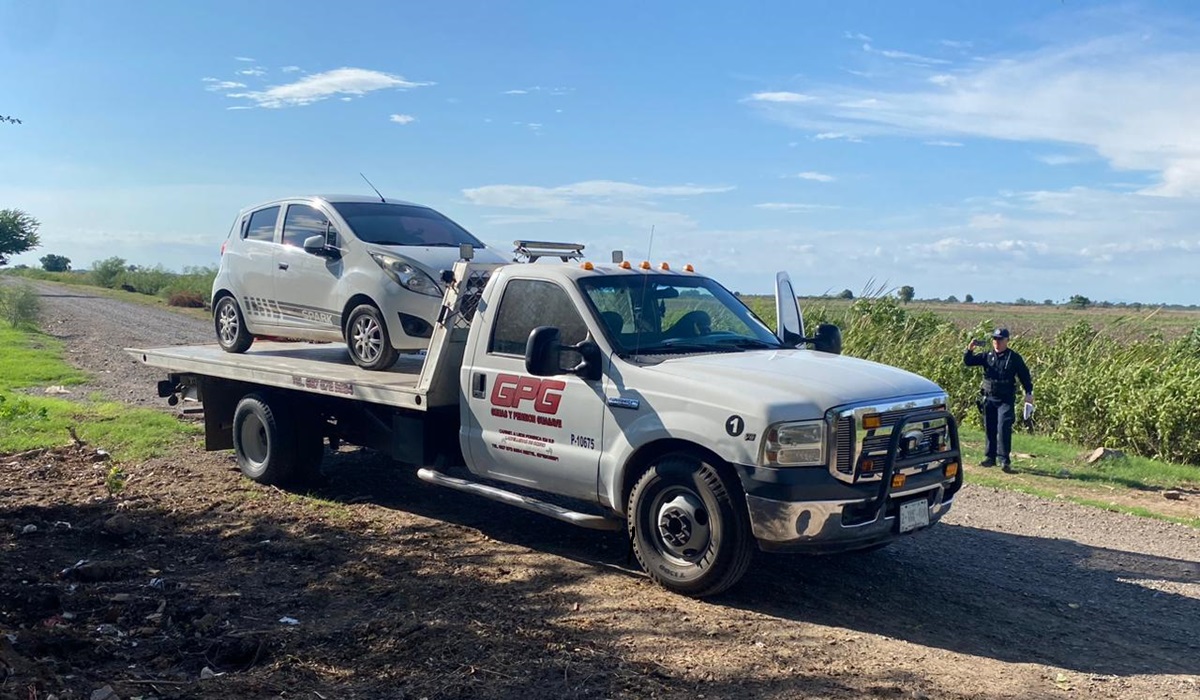 En extrañas circunstancias, localizan abandonado un Spark de culiacanense en Guasave
